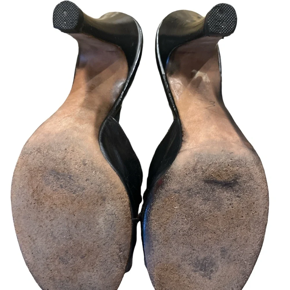 Vintage (1950’s) Spring-O-later custom made black heels.  Size 6.5 - Picture 5 of 5